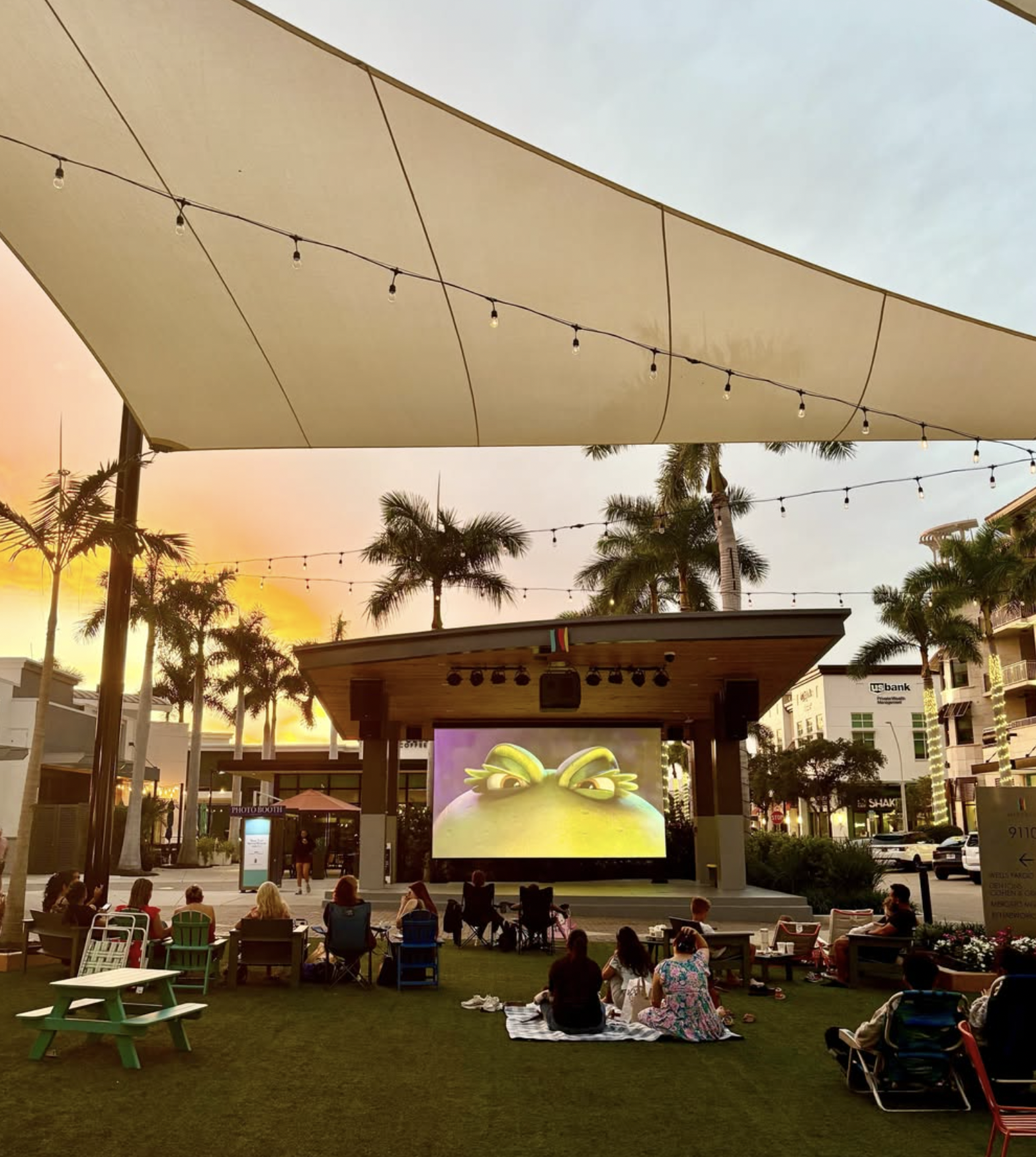 π Films Al Fresco Featuring A Christmas Story | Naples, FL flyer